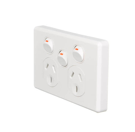 Clipsal Classic C2000 Series Switched Socket Outlet Twin, 250V, 10A, Removable Extra Switch | White Electric | C2025XA-WE