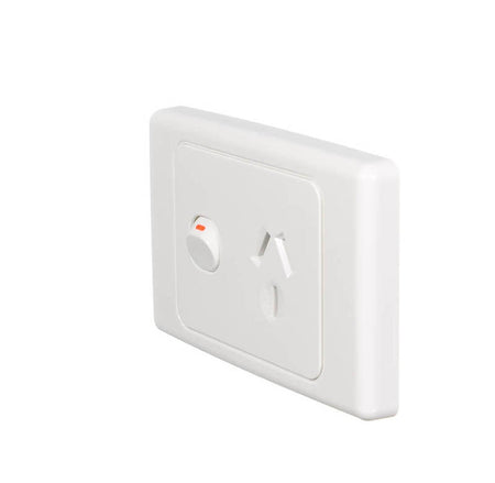 Clipsal 2000 Series 20A Single Power Point | White Electric | 2015/20-WE