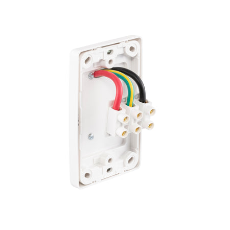 Clipsal 2000 Series 32A 3-Pin Vertical Cooker Socket | White Electric | 2031VCS-WE