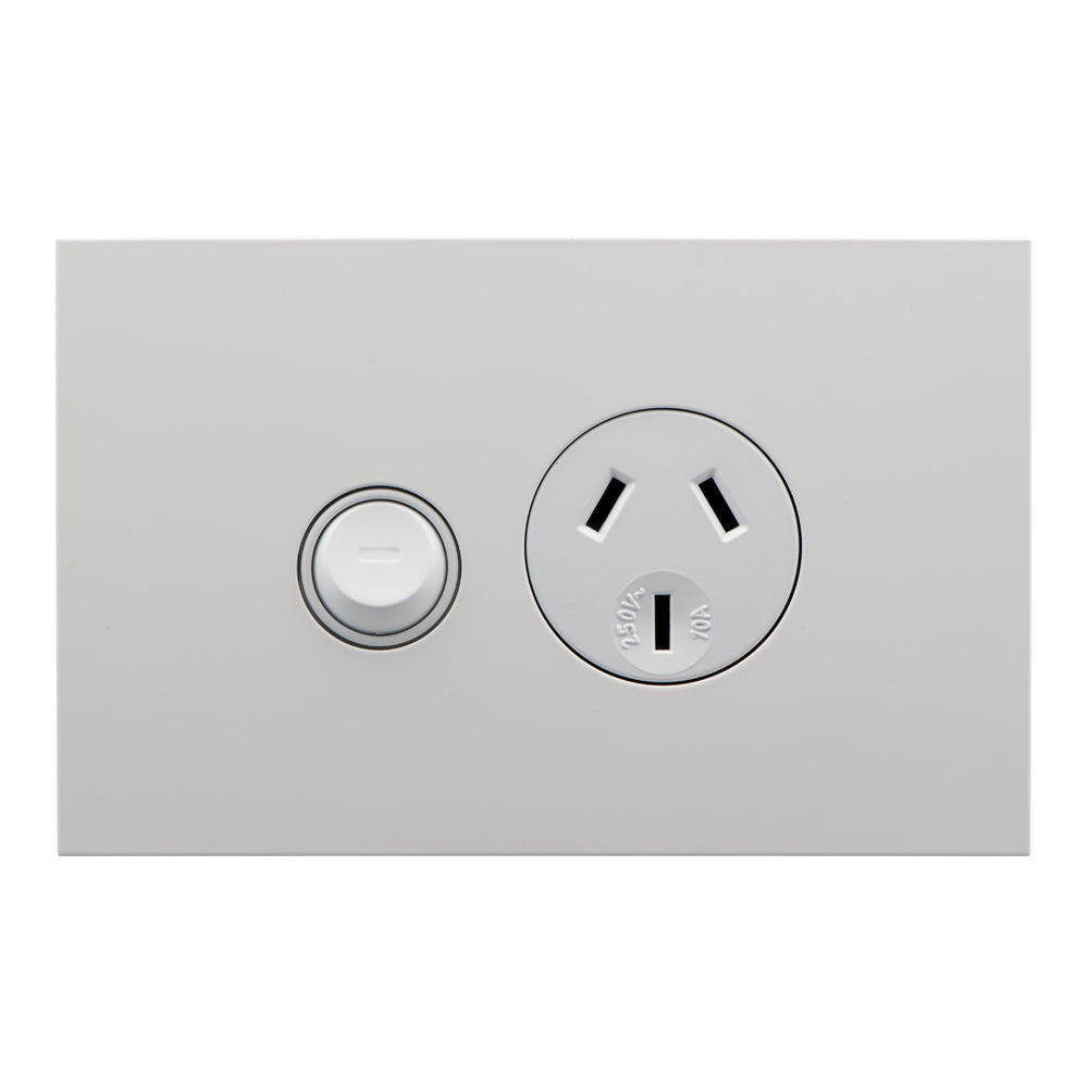 Clipsal Z4015-ZW Saturn Zen single 10A power point in Zen White, front view